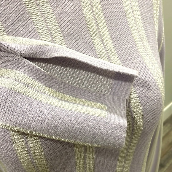 Sweater - Picture 11 of 11